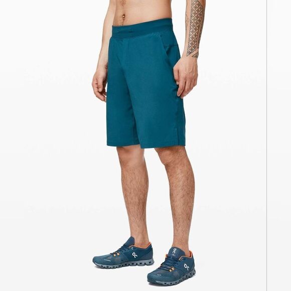 NWOT Lululemon T.H.E. Short 11" *Linerless in Bermuda Teal Size Small Athletic - Picture 2 of 10